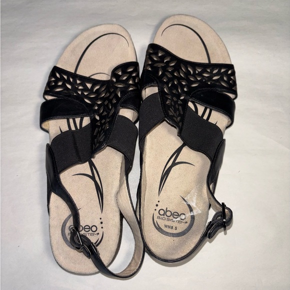 Abeo Women's Size 8.5 Black Open Toe Sandles With Laser Cut Design Elastic Strap - Picture 4 of 6